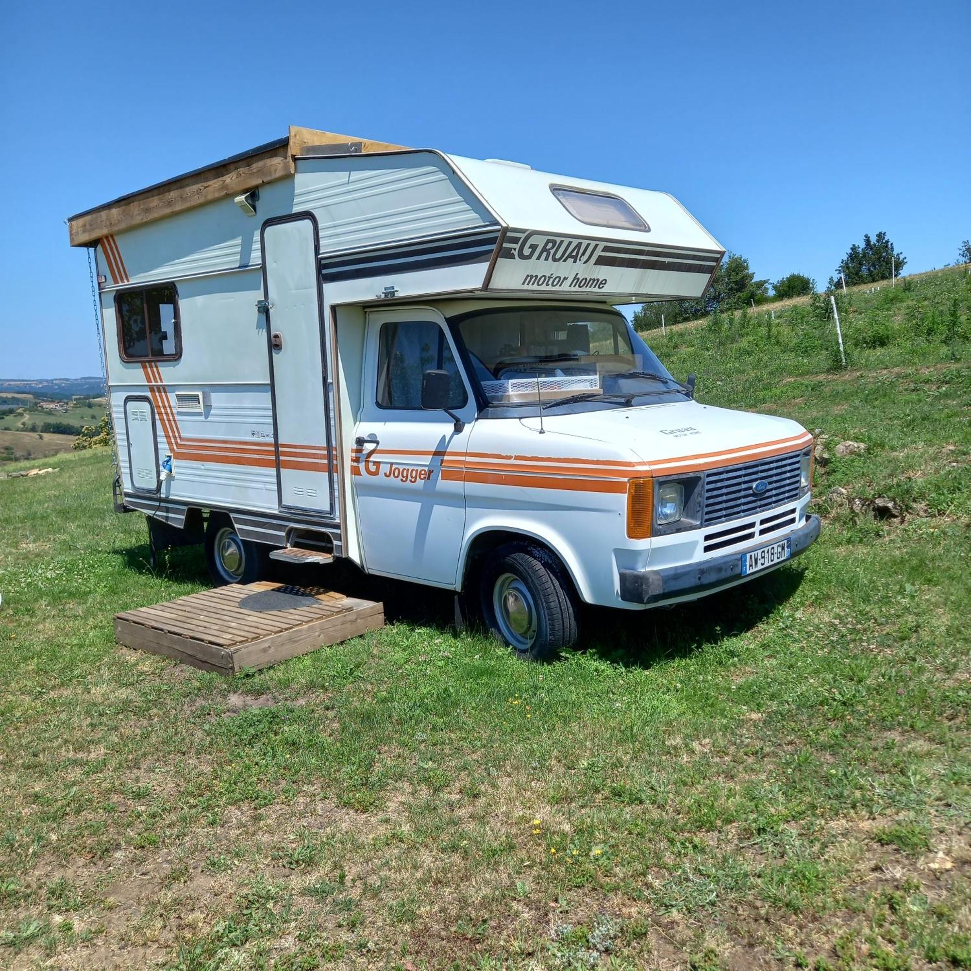 Car Vintage Campsite *